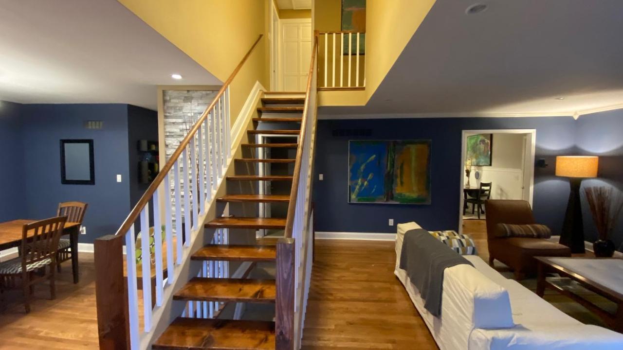 Here It Is! Cool Cape Cod-3 Br-2.5 Bath-12 Guests Олатей Екстериор снимка