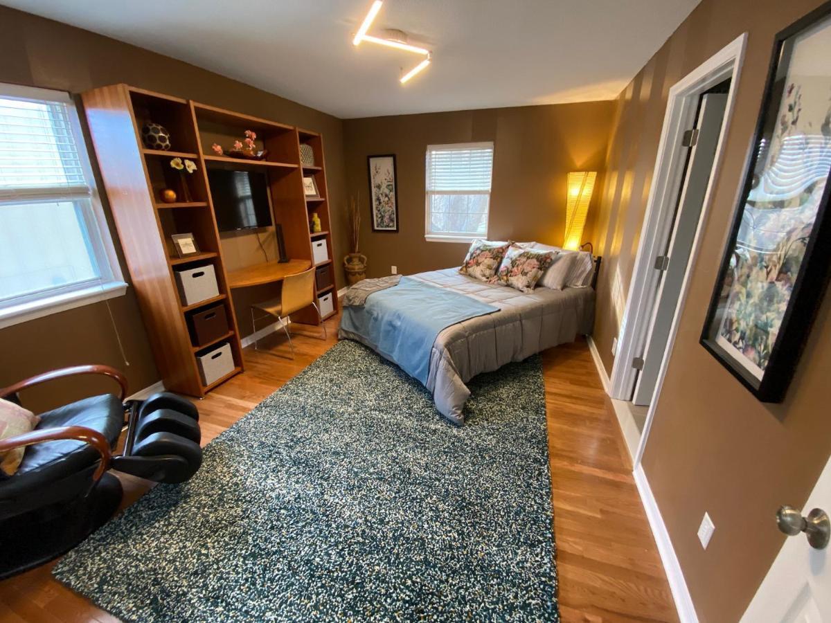 Here It Is! Cool Cape Cod-3 Br-2.5 Bath-12 Guests Олатей Екстериор снимка